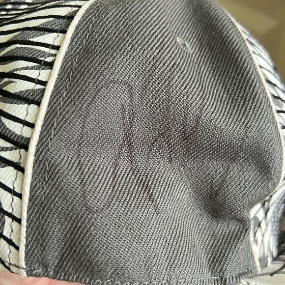 City Hunter Fleur De Lis Original Flat Medium - Picture 4 of 8